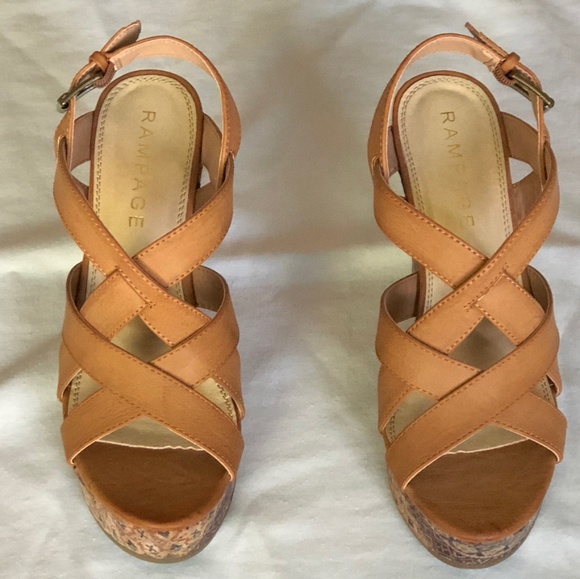 Size 7 Rampage Wedges - Picture 2 of 4